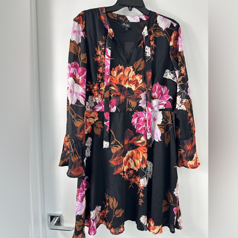 🩷 ECI Multicolor Floral Dress